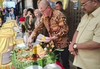 Bupati Karimun Resmikan Kantor Baru PT. Sinar Suman Pryanto