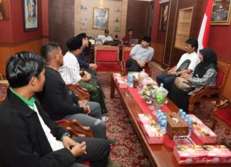 Ketua DPRD Kota Batam Menerima Audensi Panitia Hari Santri Nasional