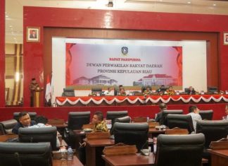 DPRD Kepri Gelar Rapat Paripurna Pandum Fraksi – Fraksi