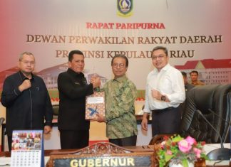 Gubernur Kepri Sampaikan Nota Keuangan Dan Ranperda Tentang APBD Kepri 2024