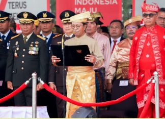 Ketua DPRD Kepri Bacakan Teks Proklamasi Upacara Peringatan HUT ke-78 Kemerdekaan RI Tingkat Provinsi Kepri di Natuna