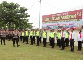 Idul Fitri 1445 H, Kapolres Pelalawan Pimpin Apel Gelar Pasukan Operasi Ketupat Lancang Kuning 2024