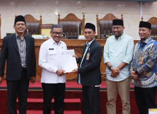 Rapat Paripurna DPRD Kota Batam tentang Pemakaman Kota Batam