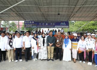 HLUN 2024, Rudi-Marlin Berbaur dalam Kegembiraan bersama Lansia