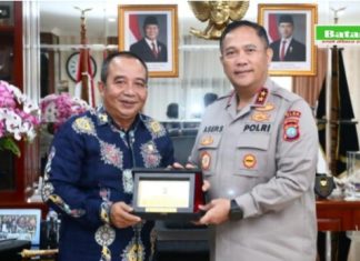 Kapolda Kepri Irjen. Pol. Asep Safrudin, S.I.K., M.H. menerima audiensi Direktur Utama PT PLN Batam