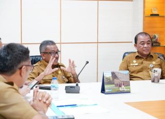 Sekda Kota Batam Zoom Metting Bersama Mendagri dalam Rakor Pengendalian Inflasi Kota Batam Terendah Se Sumatera
