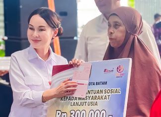 Program Insentif Warga Lansia Wujud Nyata Keberpihakan Amsakar – Li Claudia kepada Kesejahteraan Masyarakat Batam