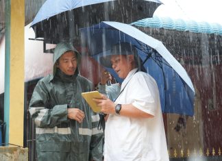 Anggota/Deputi Bidang Infrastruktur Tinjau Titik Longsor di Kec. Bengkong