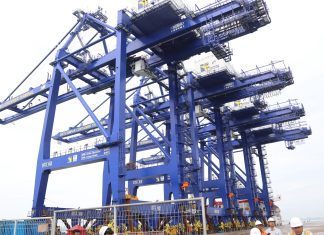 Wakil Kepala BP Batam Tinjau Persiapan Pengoperasian 4 STS Crane dari China