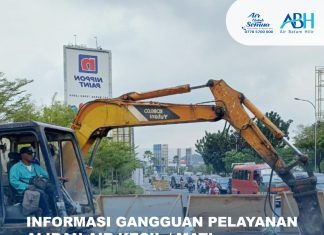 PT Air Batam Hilir melakukan pelaksanaan pekerjaan Penyambungan Pipa HDPE DN 160mm di Kampung Ponjen, Tanjung Riau