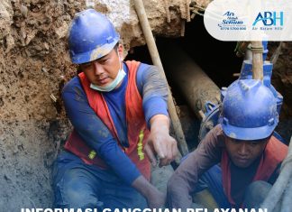 Penyambungan Pipa HDPE 225mm – DCIP 200mm di Kampung Ponjen Tanjung Riau