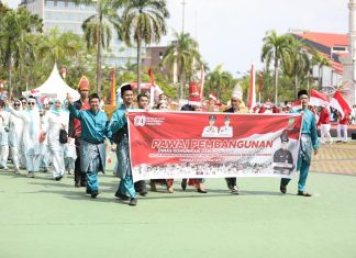 Menyambut HUT RI KE 80,Diskominfo Batam Ikut Pawai Pembangunan dan Kalaborasi Dengan paguyuban IKBSU Kota Batam