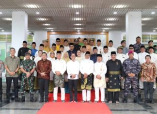 HUT KE 25 DPRD Kota Batam , berlangsung di Lapangan DPRD Kota Batam