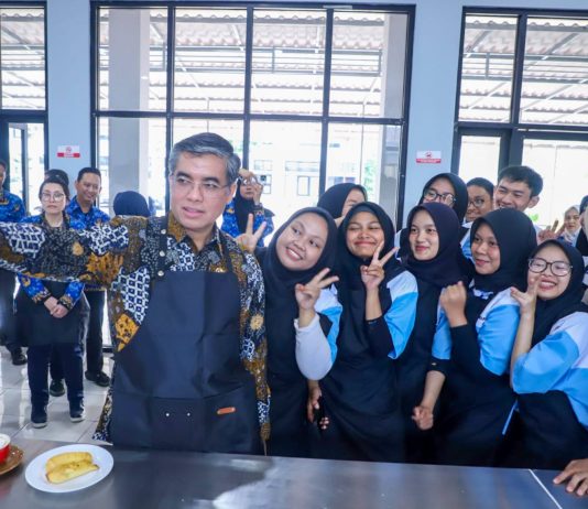 Menaker Tekankan Pelatihan Vokasi agar Lulusan Siap Masuk Dunia Kerja