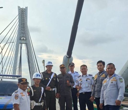 Patroli Gabungan Tertibkan Parkir di Jembatan Barelang