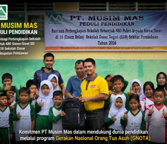PT. Musim Mas Salurkan 480 Paket Bantuan Pendidikan