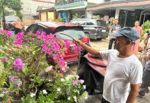 Siaran Pers Badan Pengusahaan Batam No: SP- 211 /A6.3/9/2026 Aliran Air Kembali Lancar, Warga GMP Tahap 2 Sampaikan Apresiasi kepada BP Batam Aliran air yang kembali lancar membawa kelegaan bagi warga Perumahan GMP Tahap 2, Tanjung Sengkuang. Mereka pun menyampaikan apresiasi kepada BP Batam dan berharap kondisi tersebut dapat terus terjaga. “Terima kasih kepada Bapak Kepala BP Batam, Amsakar Achmad, dan Ibu Wakil Kepala BP Batam, Li Claudia Chandra. Air di perumahan kami, khususnya di GMP Tahap 2, sudah mengalir lancar,” ujar salah seorang warga, Karuniawati, Rabu (23/9/2026). Menurut Karuniawati, kelancaran pasokan air tersebut menjadi kabar baik bagi warga yang sebelumnya harus menunggu pasokan tangki, termasuk pada malam hari. Ia berharap kondisi tersebut dapat berlangsung secara berkelanjutan. “Kami berharap ke depannya air bisa terus lancar. Selama ini kami cukup kesulitan karena harus menunggu tangki, bahkan sampai malam. Mudah-mudahan kondisi sekarang bisa terus seperti ini,” katanya. Apresiasi juga disampaikan warga lainnya, Rocky. Ia berharap aliran air dapat terus berjalan normal sehingga kebutuhan sehari-hari warga dapat terpenuhi dengan lebih baik. “Terima kasih. Kami berharap ke depan air bisa terus lancar seperti biasa dan tidak kembali seperti sebelumnya. Sekarang kami tentu merasa lebih lega karena alirannya sudah kembali,” ujar Rocky. Kepala BP Batam Amsakar Achmad mengatakan ketersediaan air merupakan bagian penting dari pelayanan yang berkaitan langsung dengan kebutuhan masyarakat. Oleh karena itu, kelancaran layanan perlu terus dijaga. “Kami tentu bersyukur ketika perbaikan layanan dapat dirasakan langsung oleh masyarakat. Ketersediaan air merupakan kebutuhan dasar, sehingga pelayanan ini harus terus dijaga agar berjalan baik dan memberikan kepastian bagi warga,” ujar Amsakar. Sementara, Wakil Kepala BP Batam Li Claudia Chandra menegaskan bahwa manfaat pelayanan harus terus dapat dirasakan secara langsung oleh masyarakat, termasuk warga di kawasan permukiman. “Yang paling penting bagi kami adalah memastikan masyarakat dapat merasakan manfaat dari pelayanan yang semakin baik. Kami berharap aliran air dapat memenuhi kebutuhan warga dengan baik,” ujar Li Claudia. Kembalinya aliran air tersebut menjadi perkembangan yang langsung dirasakan warga dalam aktivitas sehari-hari. Bagi masyarakat, kepastian pasokan air tidak hanya memudahkan kebutuhan rumah tangga, tetapi juga memberikan kenyamanan dalam menjalankan aktivitas di lingkungan tempat tinggal. (*) Batam, 23 September 2026 Direktur Diseminasi Informasi dan Hubungan Antar Lembaga Sthefani Barlian Website: bpbatam.go.id Email: humas@bpbatam.go.id X: @bp_batam Facebook: BIFZA Instagram: BPBatam Youtube: BP Batam