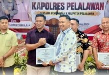 Kontribusi Penangan Karhutla, PT Musim Mas Menerima Penghargaan dari Kapolres